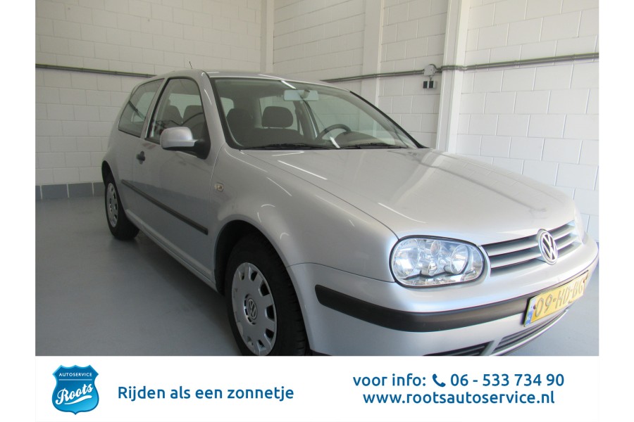 Volkswagen Golf 1.6-16V Trendline